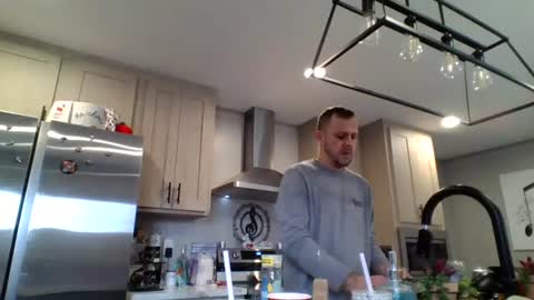 Snapshot of valvenus101 chatting on March 3, 4:24 pm Val Venus online show from March 3, 4:24 pm