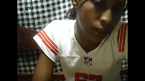 valysexyhot online show from April 17, 6:44 pm