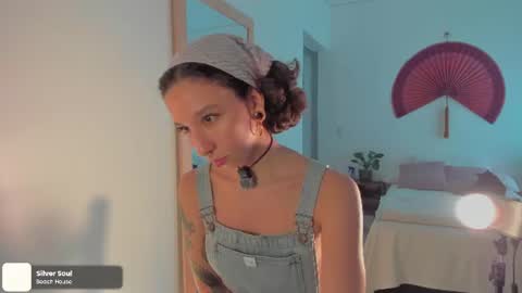 Snapshot of valyturner chatting on June 10, 8:08 pm online show from June 10, 8:08 pm