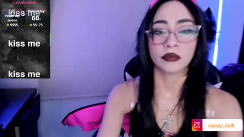 vampy_dolll online show from December 5, 9:51 am
