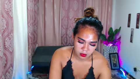 vampy_ebony_laxine online show from September 30, 11:10 pm