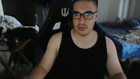 Snapshot of vancoserx111 chatting on January 19, 4:33 pm vancoserx111 online show from January 19, 4:33 pm