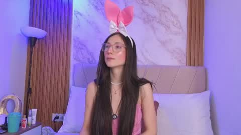 Snapshot of vane_coral chatting on April 6, 11:00 am vane_coral online show from April 6, 11:00 am