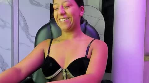 Vane online show from April 3, 2:15 pm