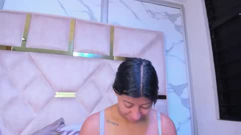 Snapshot of vanelin18 chatting on April 25, 1:41 pm Vane online show from April 25, 1:41 pm