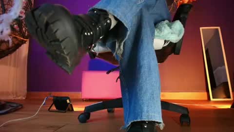 Vanelope online show from April 30, 2:29 am