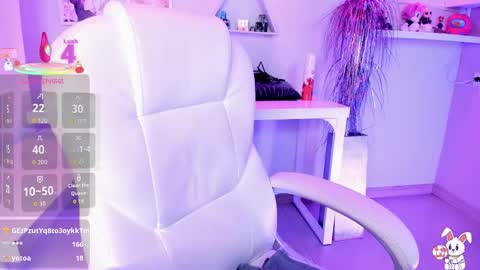 vanelope_evans_ online show from October 28, 12:36 am