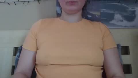 Snapshot of vanesajewel chatting on February 11, 8:05 am VanesaJewel online show from February 11, 8:05 am