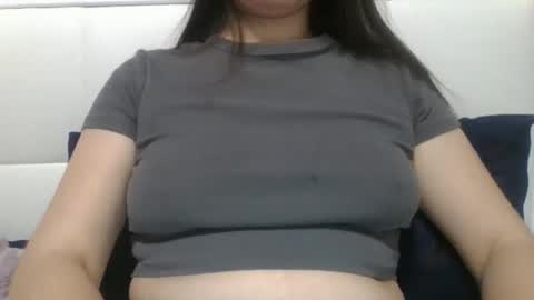 Snapshot of vanesajewel chatting on November 5, 9:48 pm VanesaJewel online show from November 5, 9:48 pm