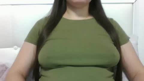 Snapshot of vanesajewel chatting on November 12, 7:03 pm VanesaJewel online show from November 12, 7:03 pm