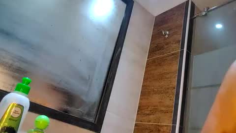 vanessa and samantha online show from February 15, 7:54 pm