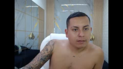 vanessa online show from May 4, 6:59 pm