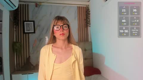 Snapshot of vanessa_jenner chatting on May 20, 2:07 am vanessa_jenner online show from May 20, 2:07 am
