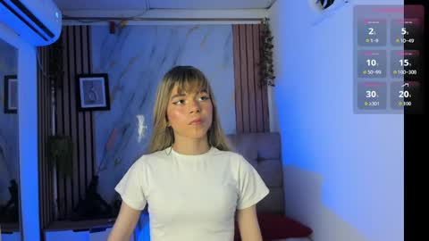 Snapshot of vanessa_jenner chatting on May 26, 2:29 am vanessa_jenner online show from May 26, 2:29 am