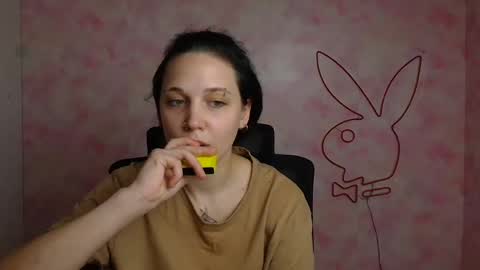Snapshot of vanessa_lissme chatting on May 11, 4:04 pm Vanessa online show from May 11, 4:04 pm
