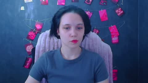 Snapshot of vanessa_lissme chatting on May 13, 11:18 am Vanessa online show from May 13, 11:18 am