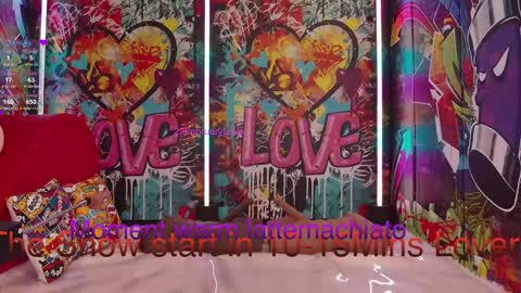 Snapshot of vanessa_love chatting on February 22, 5:33 pm Vanessa online show from February 22, 5:33 pm