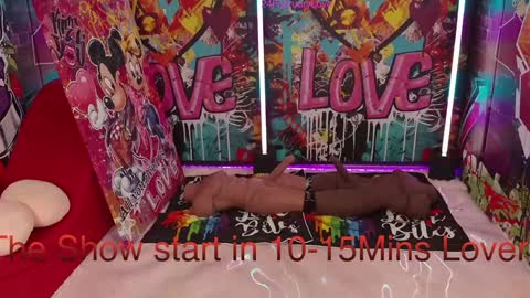 Snapshot of vanessa_love chatting on February 24, 5:22 pm Vanessa online show from February 24, 5:22 pm