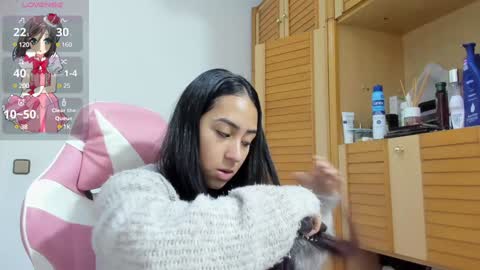 Snapshot of vanessaadol chatting on December 5, 11:27 am vanessaadol online show from December 5, 11:27 am