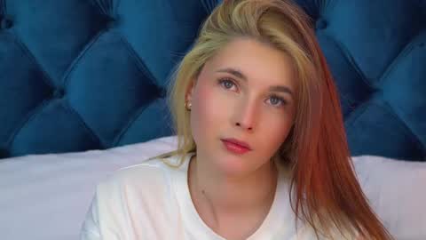 Snapshot of vanessacelesti chatting on April 29, 9:13 am Vanessa online show from April 29, 9:13 am