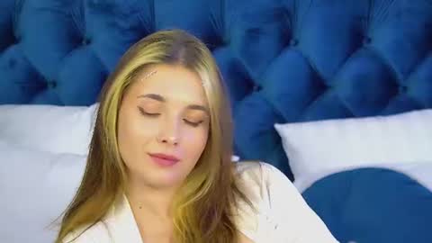 Snapshot of vanessacelesti chatting on June 10, 6:34 am Vanessa online show from June 10, 6:34 am