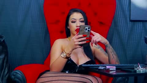 Snapshot of vanessamorningstar1 chatting on December 20, 1:36 am Miss Vanessa online show from December 20, 1:36 am