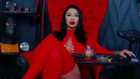Snapshot of vanessamorningstar1 chatting on February 19, 1:39 pm Miss Vanessa online show from February 19, 1:39 pm