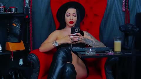 Snapshot of vanessamorningstar1 chatting on March 6, 1:35 pm Miss Vanessa online show from March 6, 1:35 pm