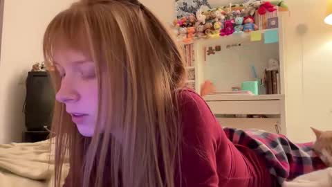 Snapshot of vanessapark chatting on February 24, 5:05 am Vanessa online show from February 24, 5:05 am