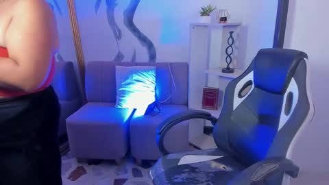 vanessascott_ online show from February 15, 5:59 am