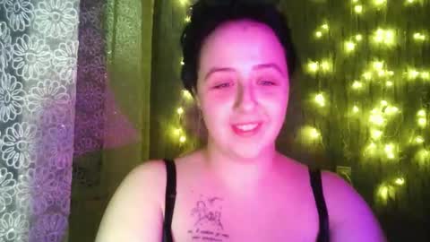Snapshot of vanessashadow chatting on December 19, 9:44 pm vanessashadow online show from December 19, 9:44 pm