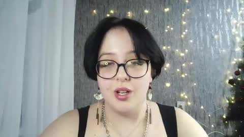 Snapshot of vanessashadow chatting on February 9, 7:07 pm vanessashadow online show from February 9, 7:07 pm