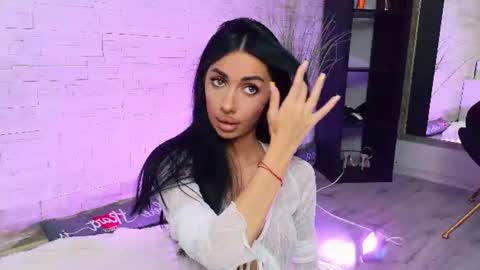 Vanessa online show from June 13, 5:55 pm