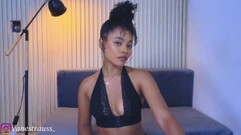 Snapshot of vanestrauss chatting on May 19, 7:42 pm New account follow me online show from May 19, 7:42 pm