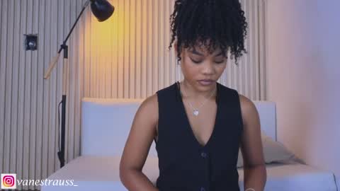 Snapshot of vanestrauss chatting on June 4, 6:47 pm New account follow me online show from June 4, 6:47 pm