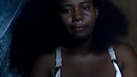 Snapshot of vaniah321 chatting on January 16, 5:42 am vaniah321 online show from January 16, 5:42 am