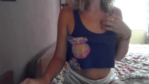 vanillachika205 online show from July 22, 1:25 pm