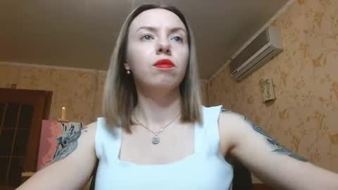 VanillaMuffin online show from February 28, 1:45 pm