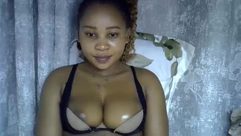 Snapshot of vanillavenus chatting on March 1, 10:45 pm vanillavenus online show from March 1, 10:45 pm