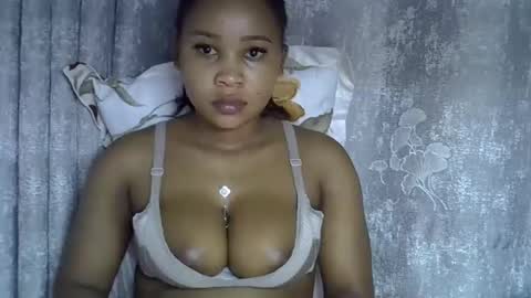 vanillavenus online show from April 17, 11:52 pm