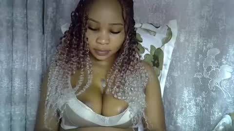 Snapshot of vanillavenus chatting on May 4, 1:51 pm vanillavenus online show from May 4, 1:51 pm