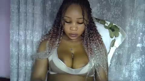 Snapshot of vanillavenus chatting on May 5, 11:13 pm vanillavenus online show from May 5, 11:13 pm
