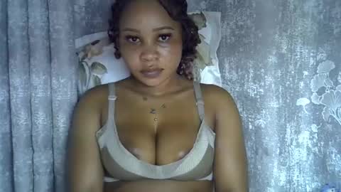 Snapshot of vanillavenus chatting on May 18, 11:10 pm vanillavenus online show from May 18, 11:10 pm