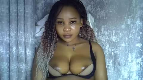 Snapshot of vanillavenus chatting on May 24, 11:32 pm vanillavenus online show from May 24, 11:32 pm