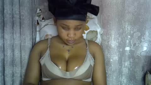Snapshot of vanillavenus chatting on June 28, 1:06 pm vanillavenus online show from June 28, 1:06 pm