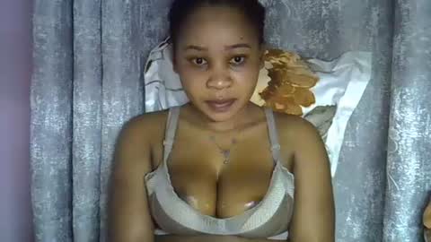 Snapshot of vanillavenus chatting on July 5, 11:23 pm vanillavenus online show from July 5, 11:23 pm