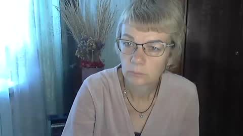 Vanillaxcreamy online show from October 11, 8:24 am
