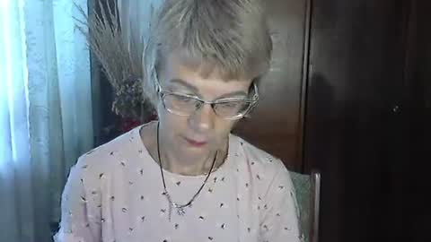 Vanillaxcreamy online show from October 13, 7:52 am