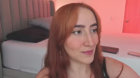 Elizabeth online show from March 24, 9:09 pm