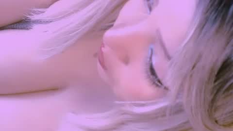 Snapshot of vanne_amet chatting on August 5, 11:13 am free follow me online show from August 5, 11:13 am
